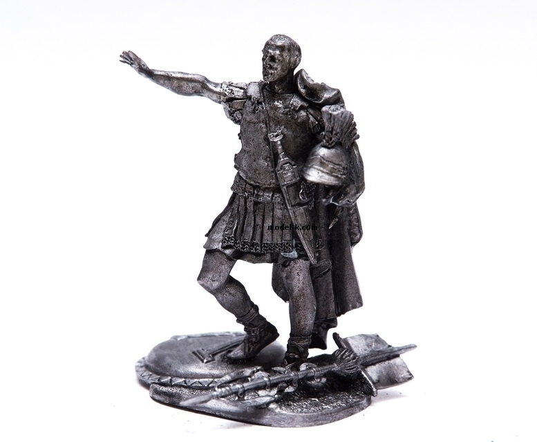 1:32 Scale Metal Miniature of Roman General