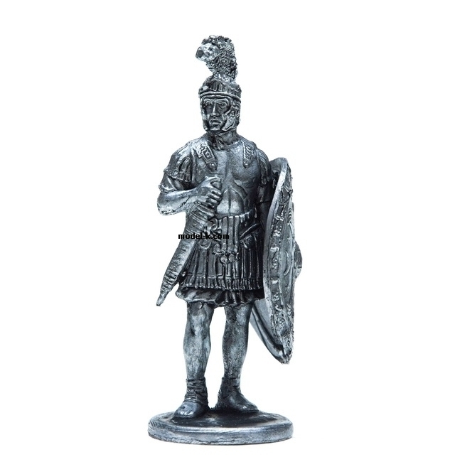 1:32 Scale Metal Figure of Roman Legionaire